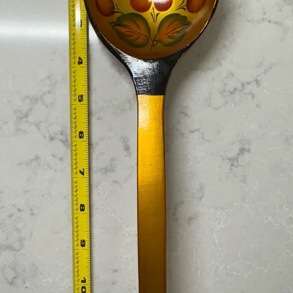 khokhloma vintage hand